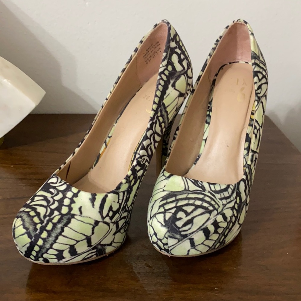 Size 6.5 Monarch Butterfly Pumps High Heels